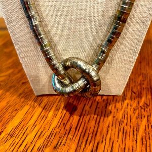 31 inch non magnetic silver thick Necklace! This necklace can be tied in a knot